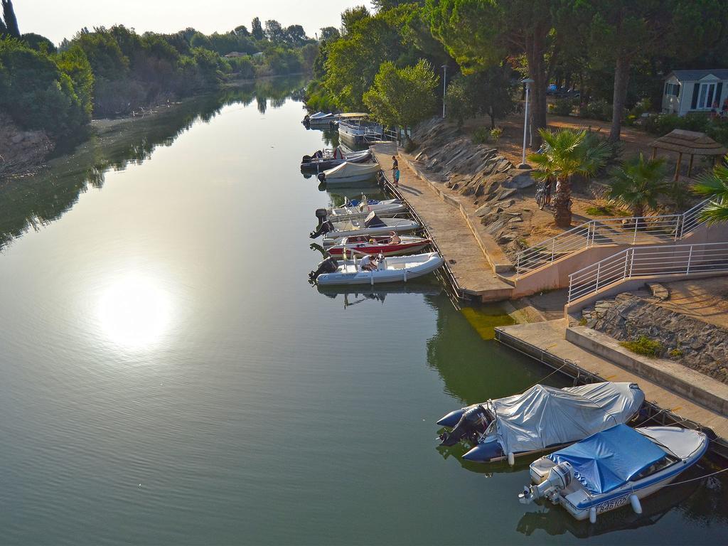 Ecolodge L'Etoile D'Argens Officiel サン・エギュルフ エクステリア 写真